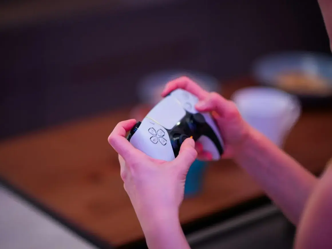 Czy pad od PS5 pasuje do PC? Odkryj pełną kompatybilność i funkcje